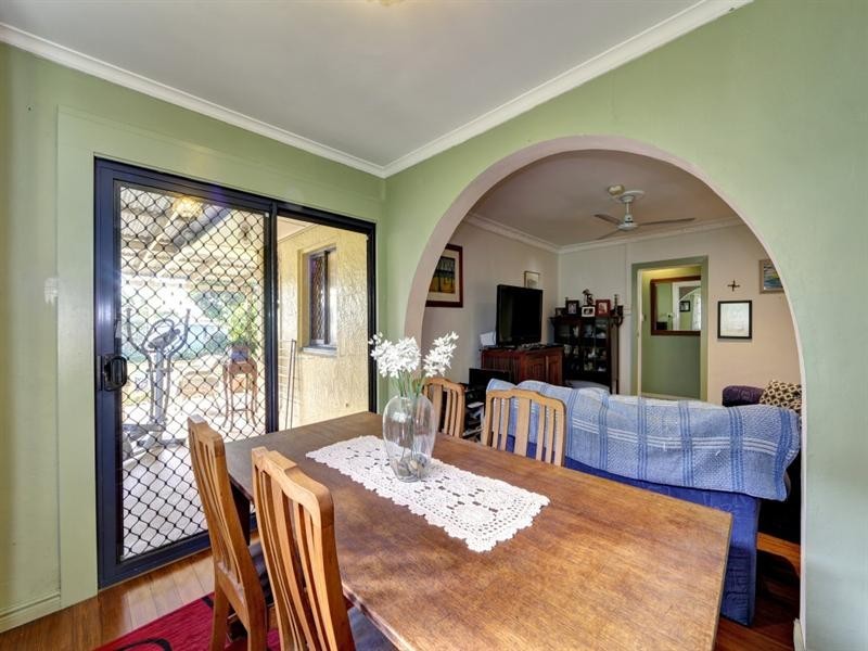 9 High Street, Walkervale QLD 4670