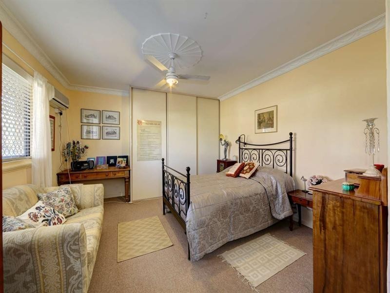 9 High Street, Walkervale QLD 4670