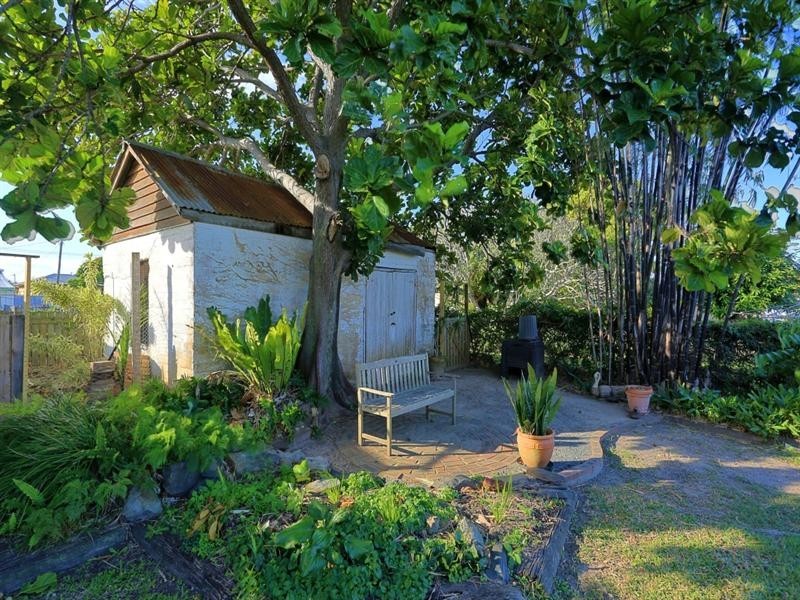 9 High Street, Walkervale QLD 4670