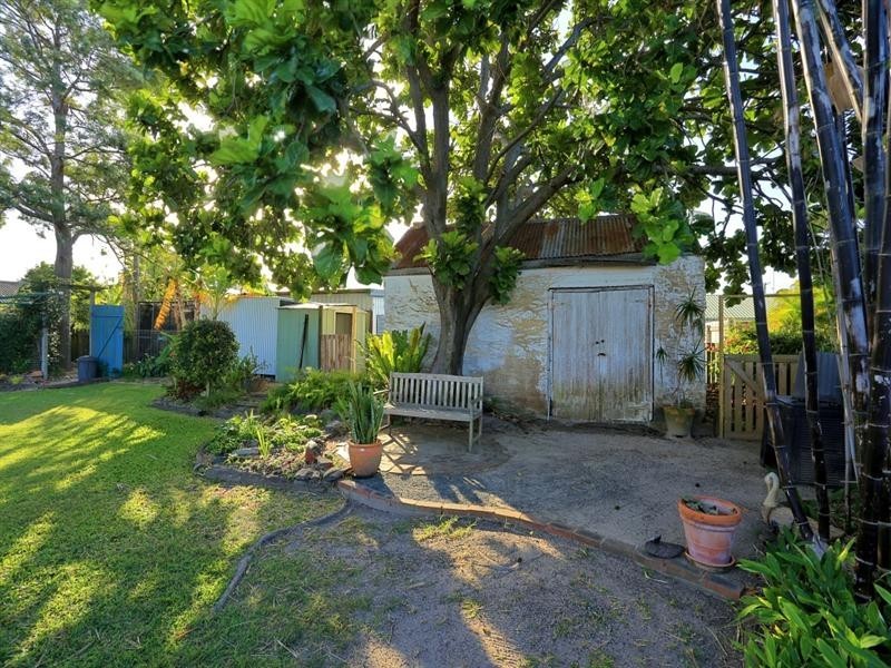 9 High Street, Walkervale QLD 4670