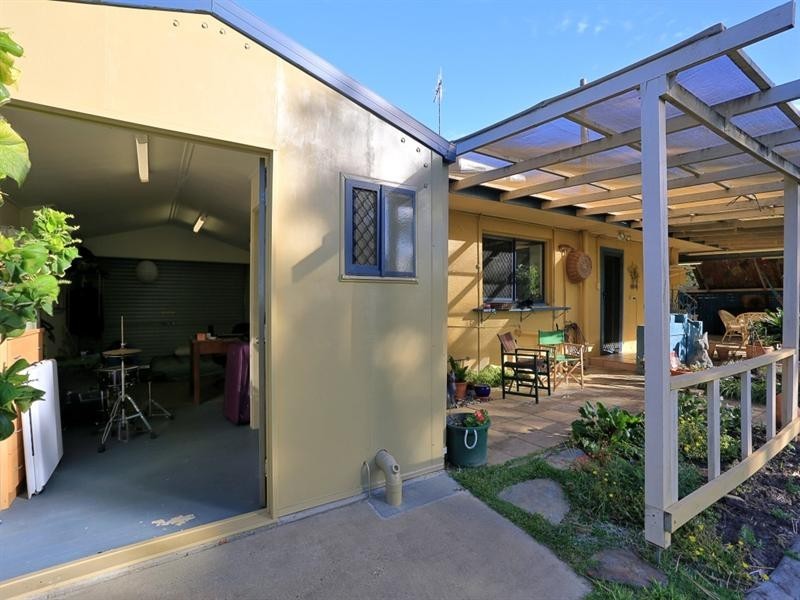 9 High Street, Walkervale QLD 4670