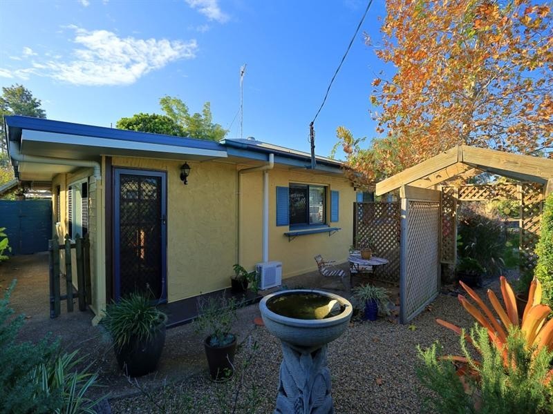 9 High Street, Walkervale QLD 4670