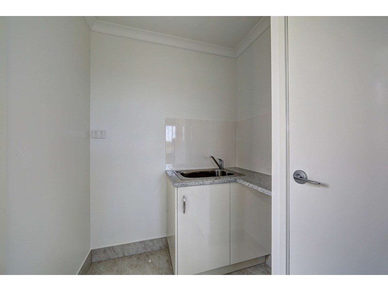 148 McCarthy Road, Avenell Heights QLD 4670