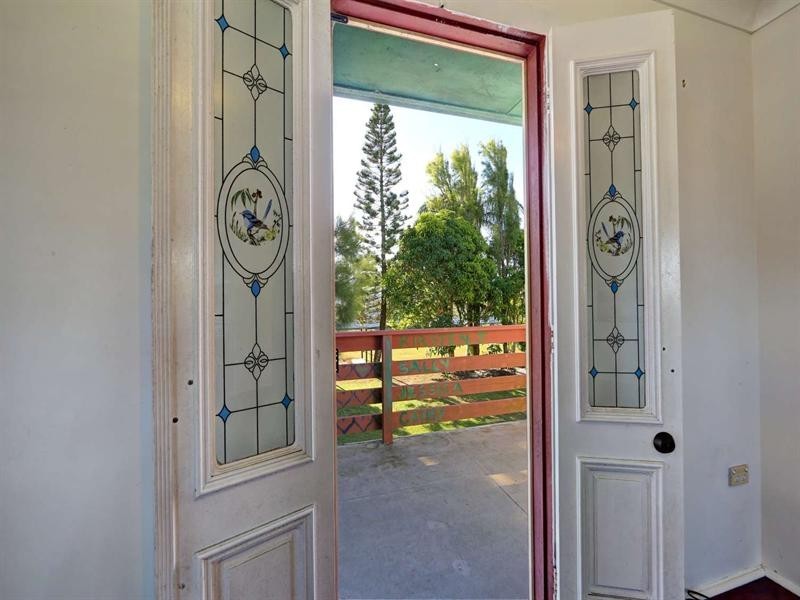 7 Duffy Street, Burnett Heads QLD 4670