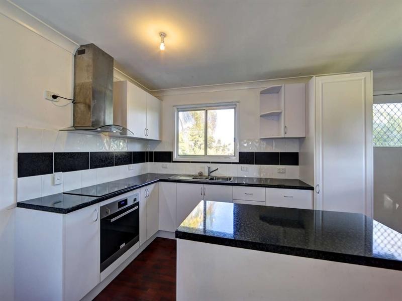 7 Duffy Street, Burnett Heads QLD 4670