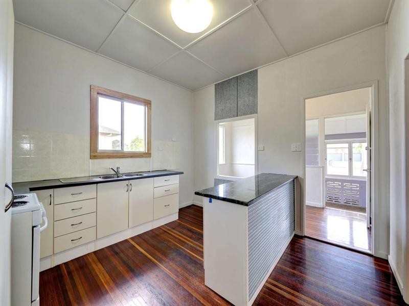 36 Baker Street, Kepnock QLD 4670