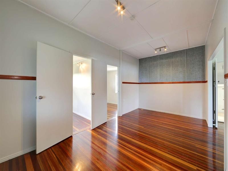 36 Baker Street, Kepnock QLD 4670