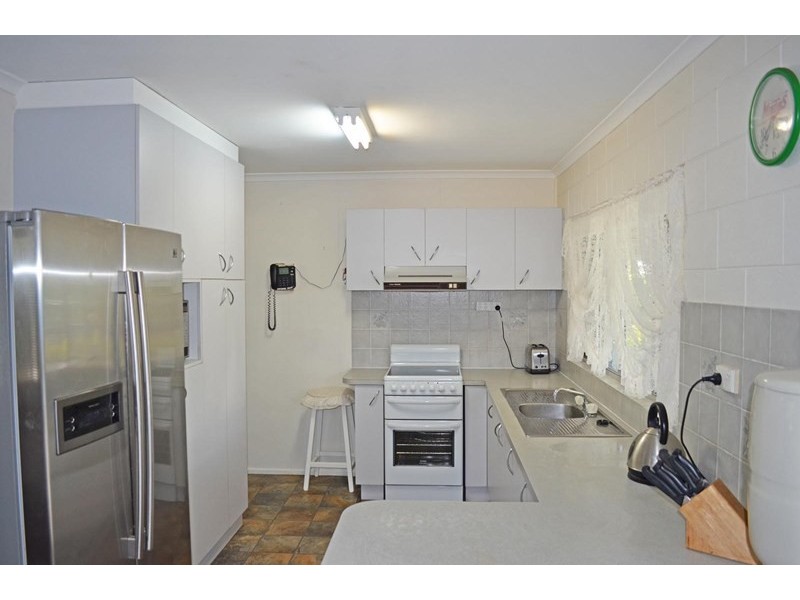 10 Bush Road, Branyan QLD 4670