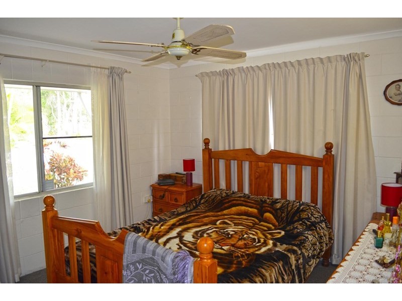 10 Bush Road, Branyan QLD 4670