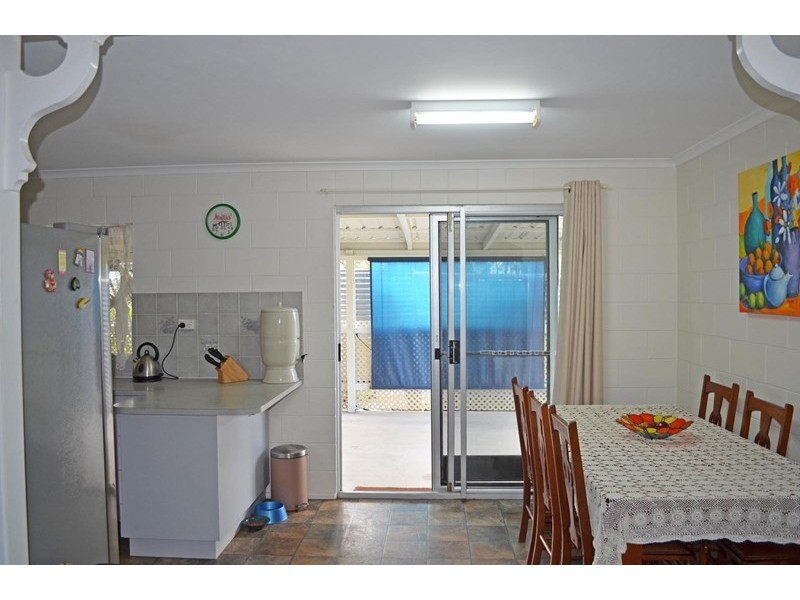 10 Bush Road, Branyan QLD 4670