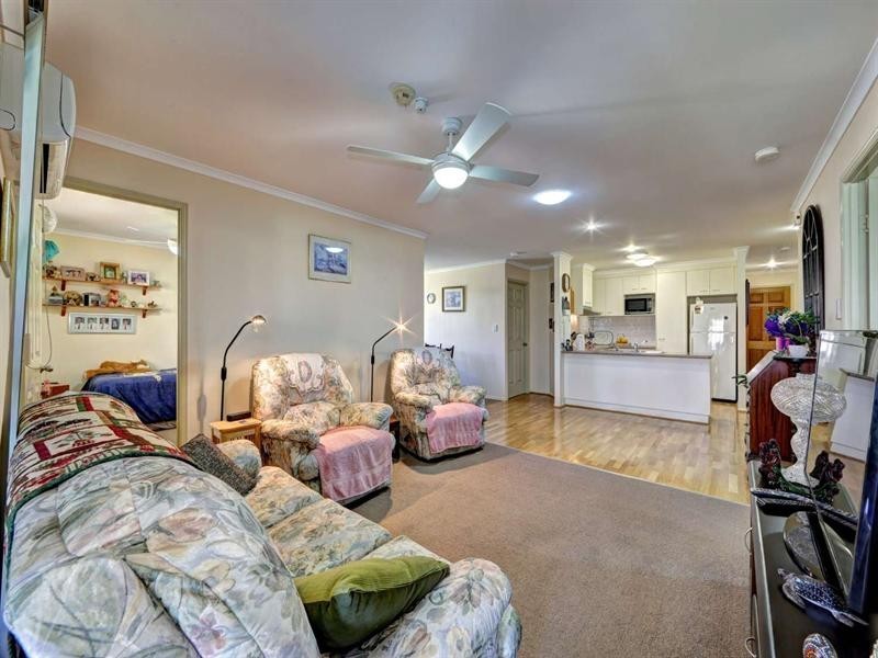 5 Fixter Avenue, Kalkie QLD 4670