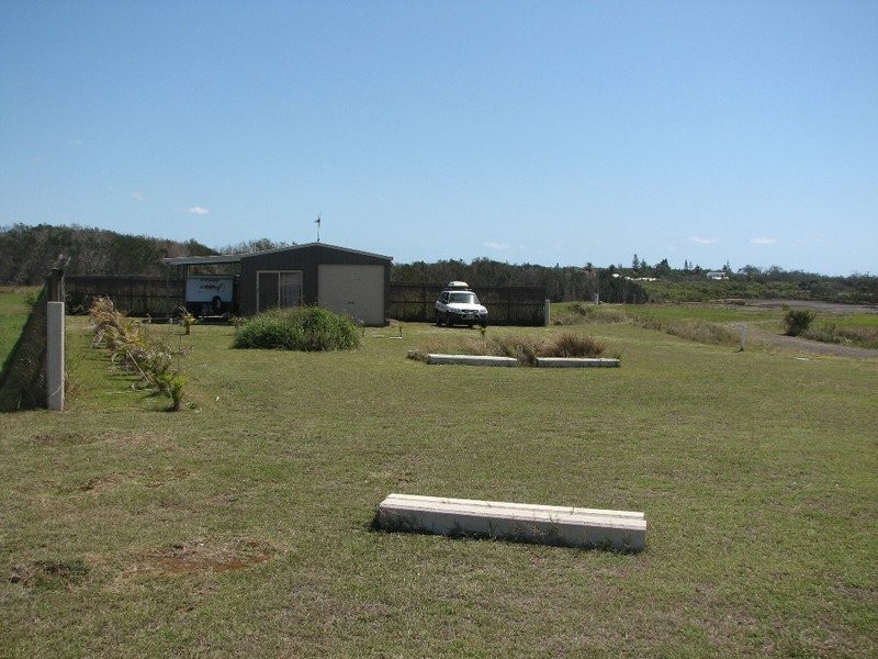 14 Bisdee Street, Coral Cove QLD 4670