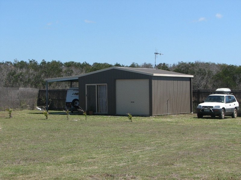 14 Bisdee Street, Coral Cove QLD 4670