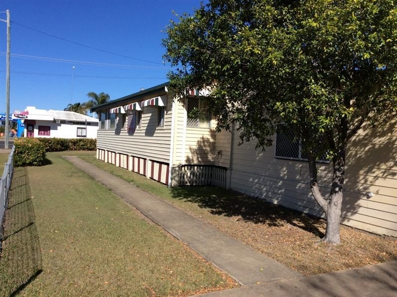 77 Walker Street, Bundaberg West QLD 4670