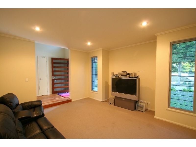 28 Kingfisher Crescent, Moore Park Beach QLD 4670