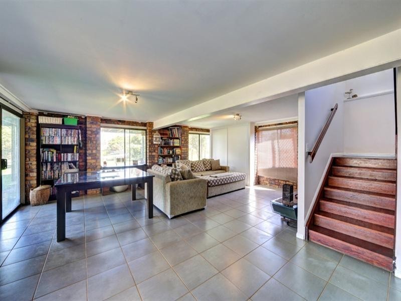 7 Finemore Crescent, Qunaba QLD 4670