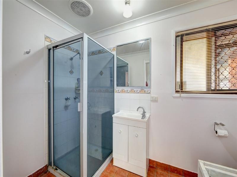 7 Finemore Crescent, Qunaba QLD 4670