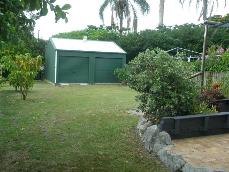 18 Hills Street, Bundaberg East QLD 4670