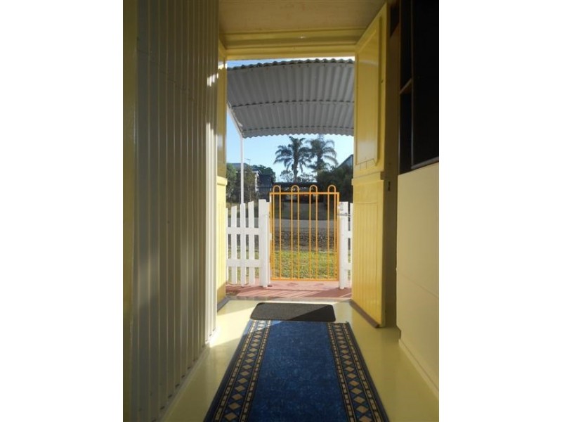 18 Hills Street, Bundaberg East QLD 4670