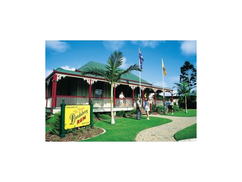 18 Hills Street, Bundaberg East QLD 4670