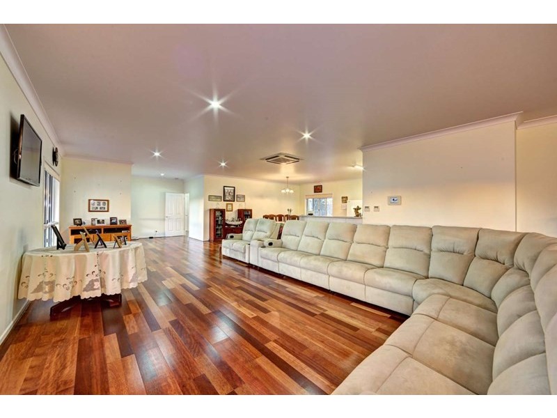 36 Workmans Road, Sharon QLD 4670