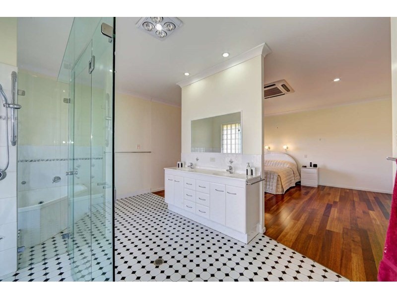 36 Workmans Road, Sharon QLD 4670