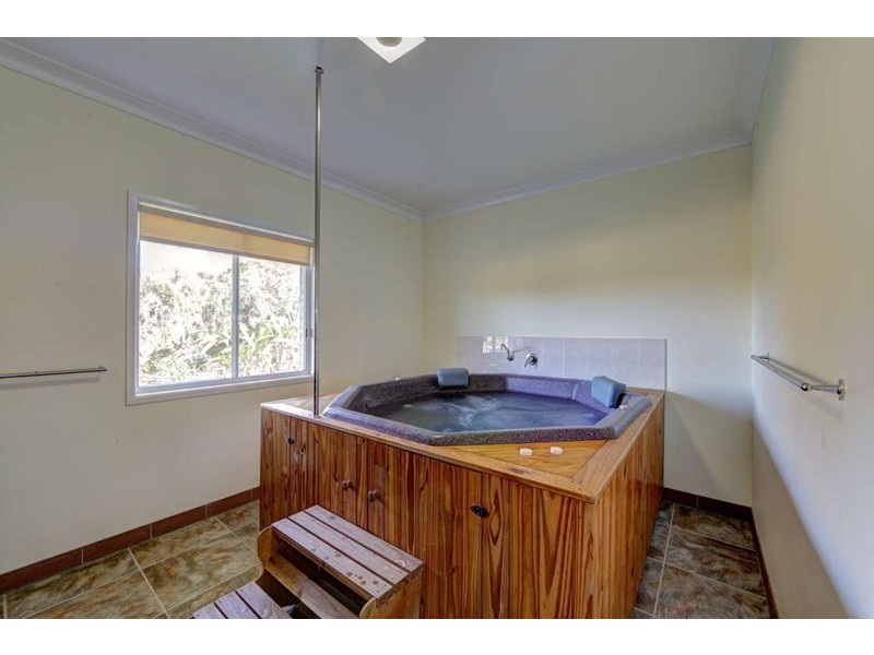 36 Workmans Road, Sharon QLD 4670