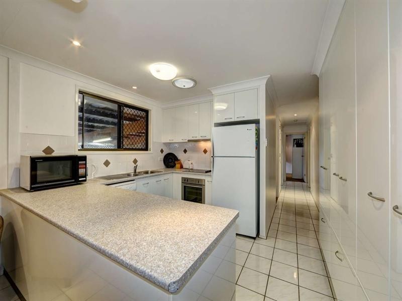 2 Norgrove Road, Branyan QLD 4670