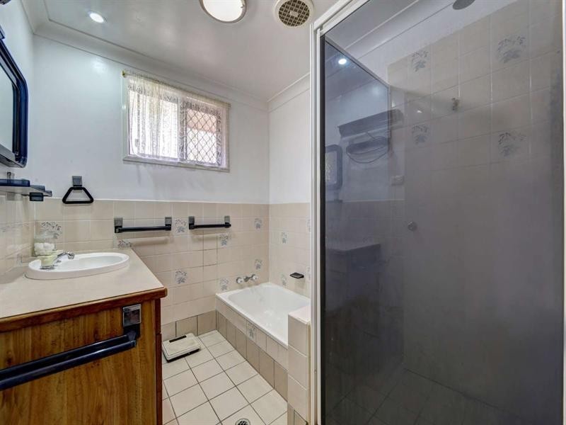 2 Norgrove Road, Branyan QLD 4670