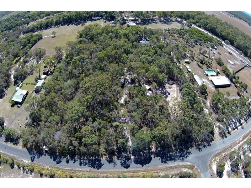 13 Fern Tree Drive, Coonarr QLD 4670