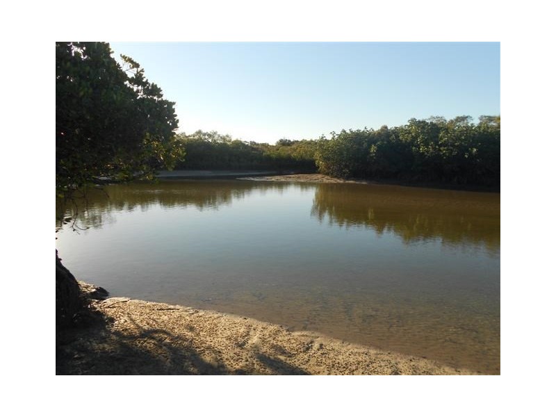 13 Fern Tree Drive, Coonarr QLD 4670