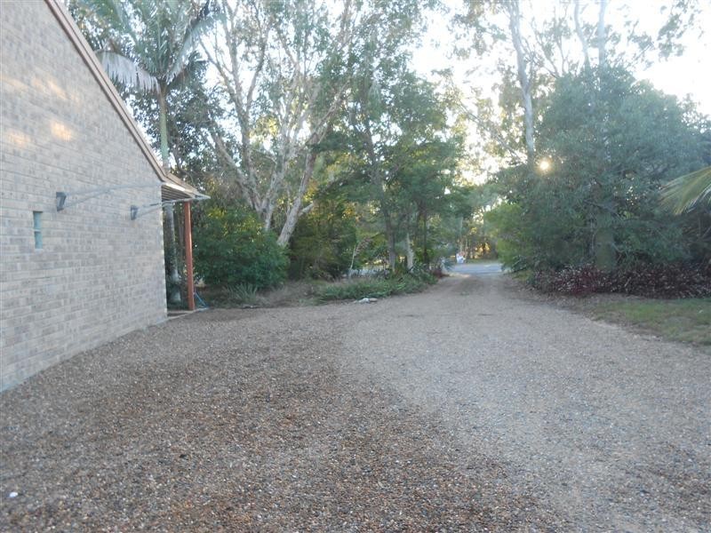 4 Kentia Avenue, Moore Park Beach QLD 4670