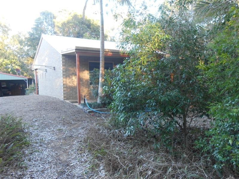 4 Kentia Avenue, Moore Park Beach QLD 4670