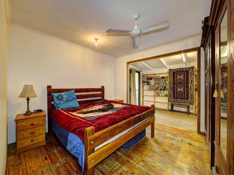 159 Hills Road, South Bingera QLD 4670