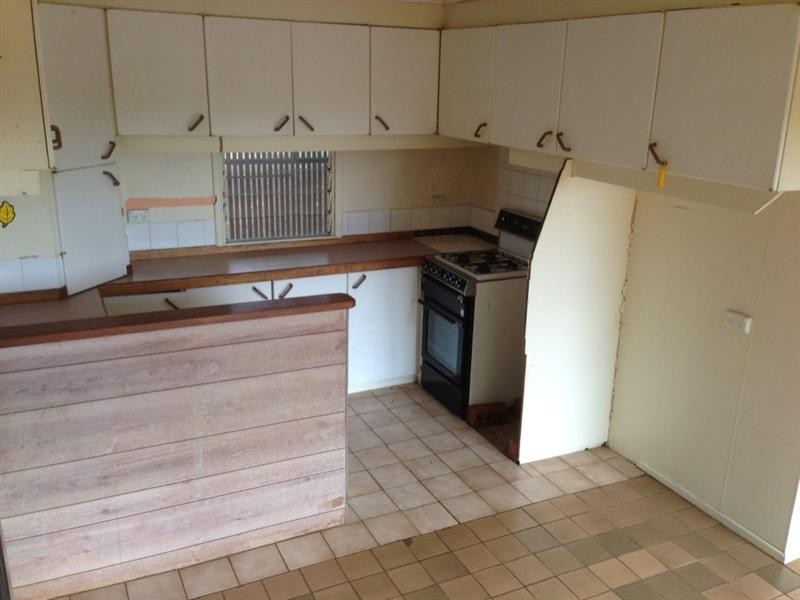 5 Hummock Road, Qunaba QLD 4670