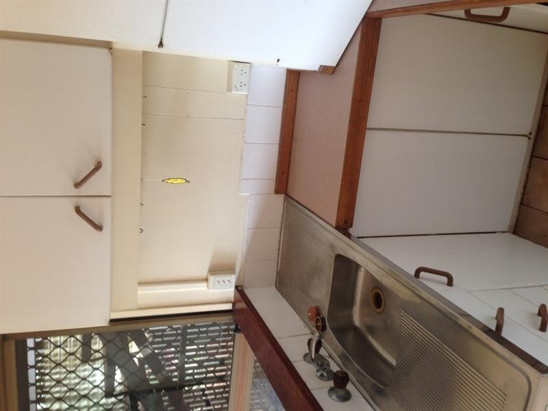 5 Hummock Road, Qunaba QLD 4670