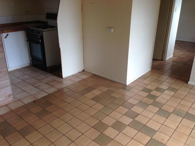 5 Hummock Road, Qunaba QLD 4670