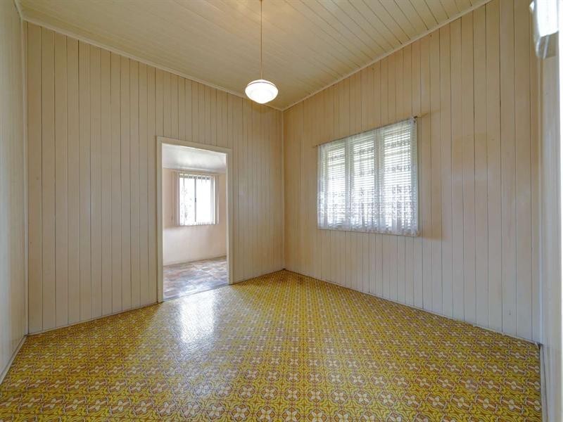 75 Crofton Street, Bundaberg West QLD 4670