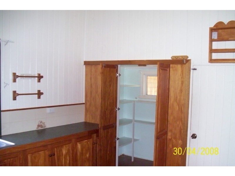 8 Mason Street, Mount Perry QLD 4671