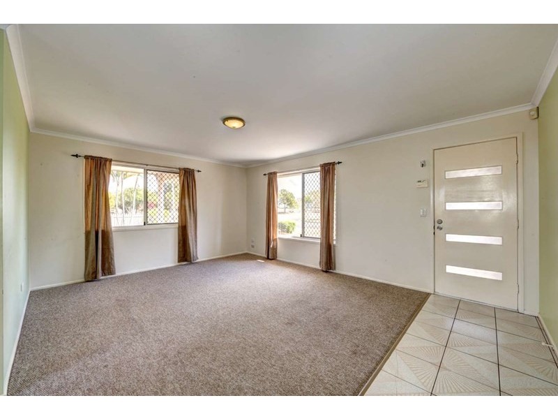 15 Paradise Avenue, Thabeban QLD 4670