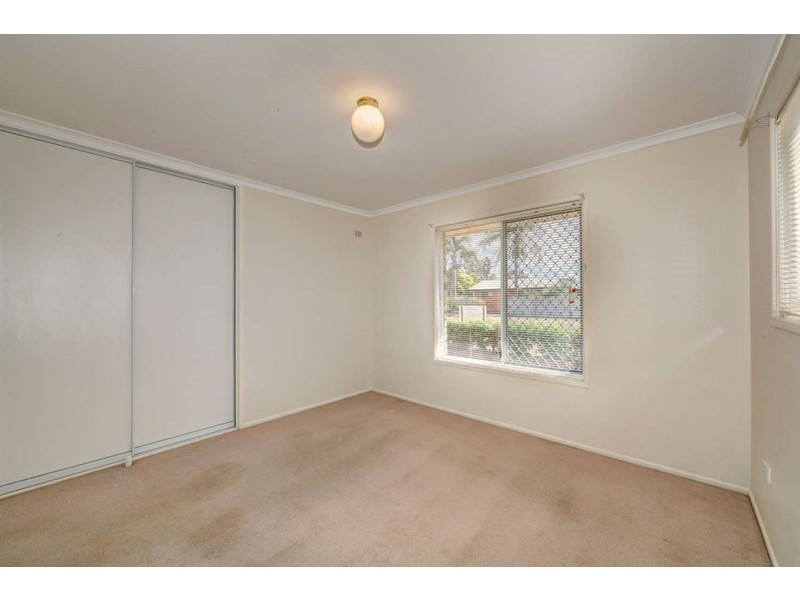 15 Paradise Avenue, Thabeban QLD 4670