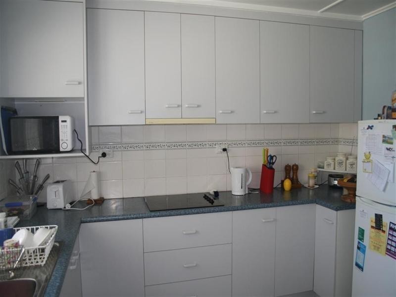 1 Hay Street East, Avenell Heights QLD 4670