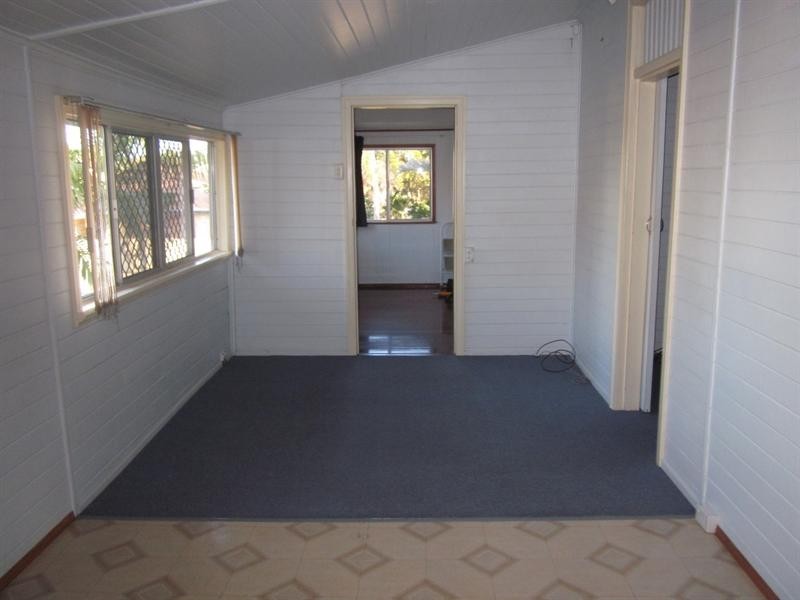 2 Whalley Street, Bargara QLD 4670