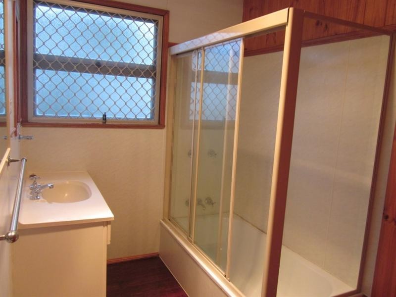 2 Whalley Street, Bargara QLD 4670