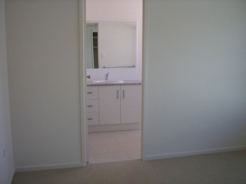 27 Coomber Street, Bundaberg QLD 4670