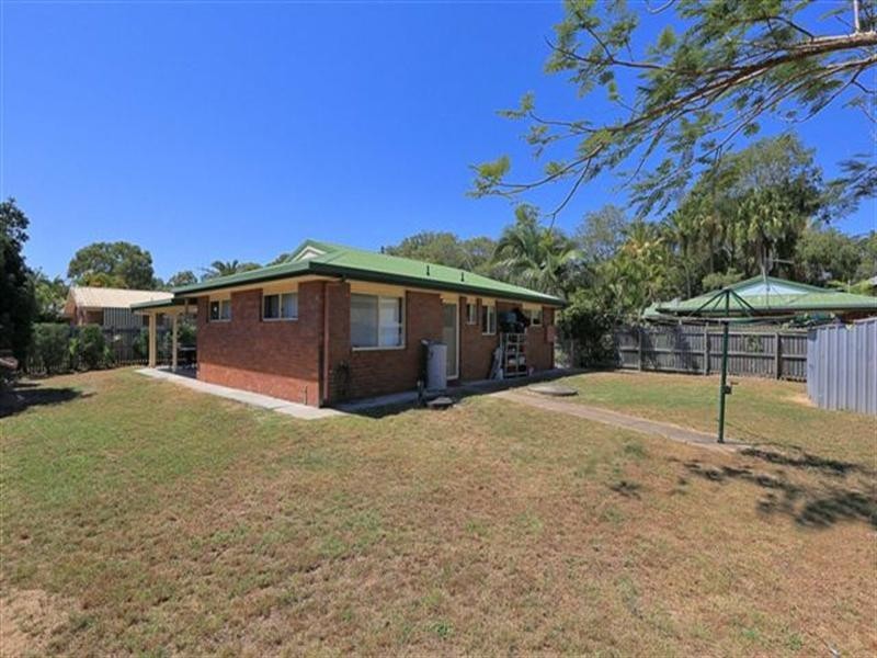 12 Lagoon Drive, Moore Park Beach QLD 4670