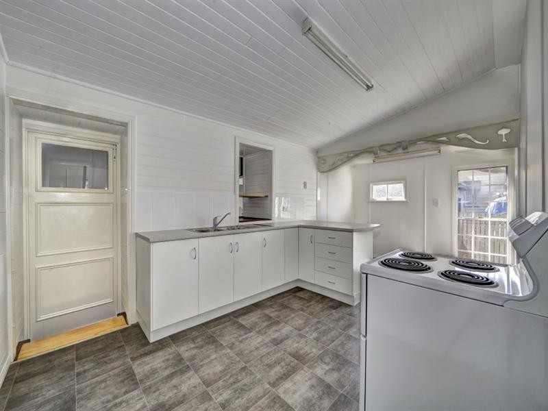 65 Steuart Street, Bundaberg North QLD 4670