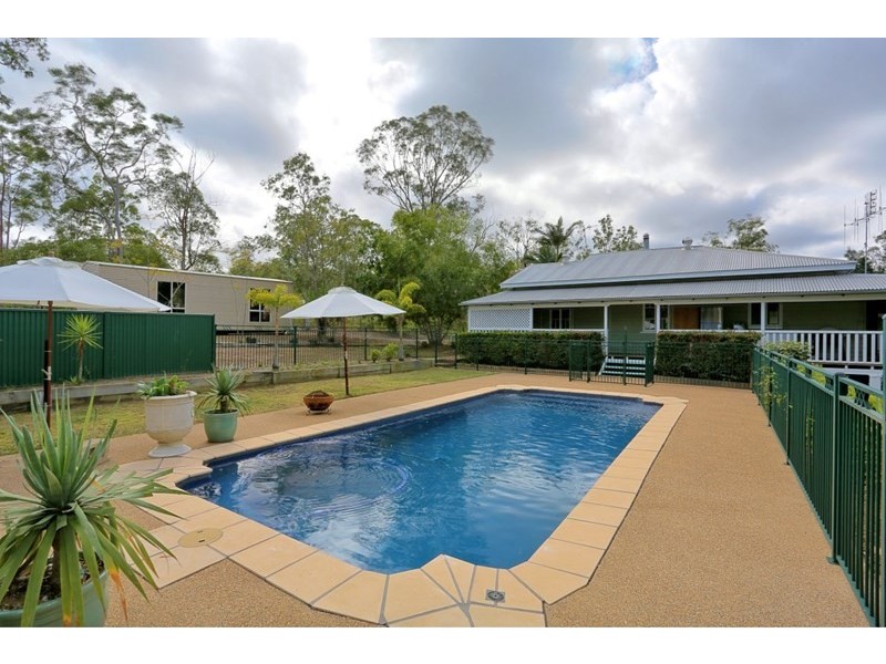 98 Marshall Avenue, Maroondan QLD 4671