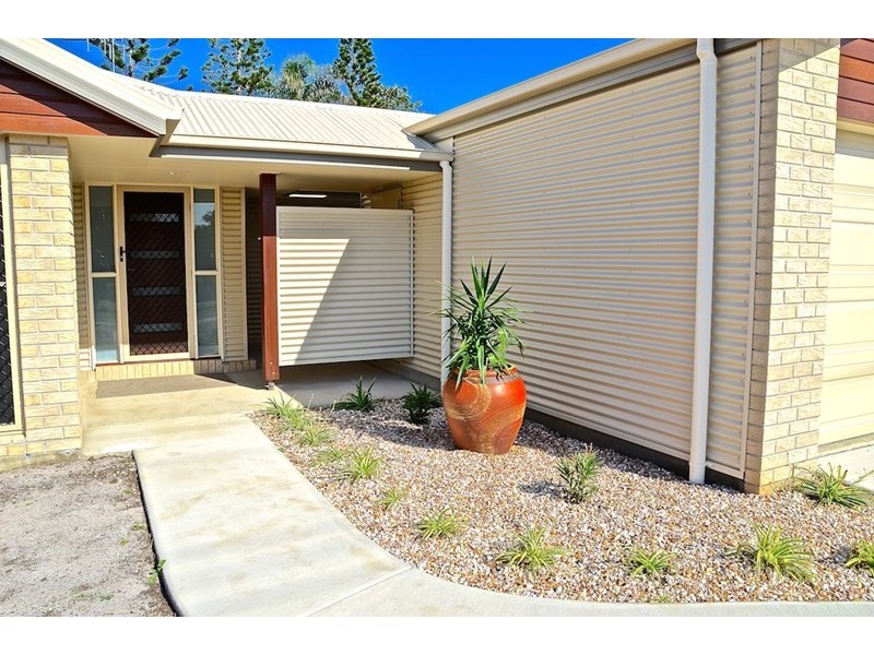 12 Logan Road, Innes Park QLD 4670