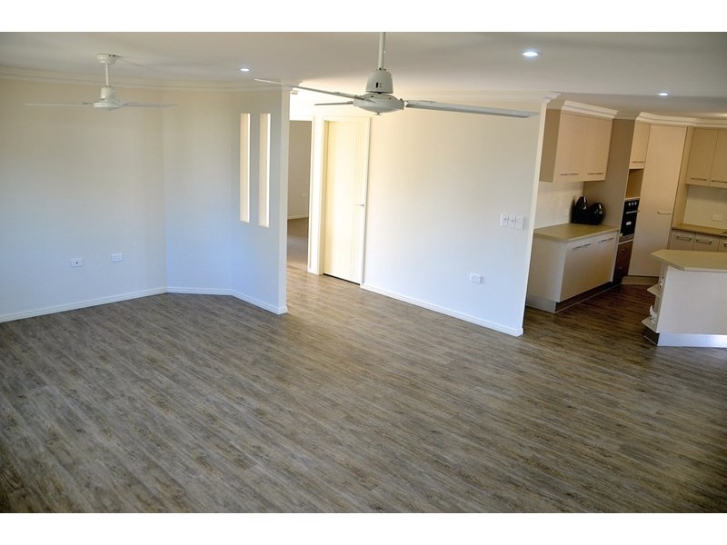 12 Logan Road, Innes Park QLD 4670